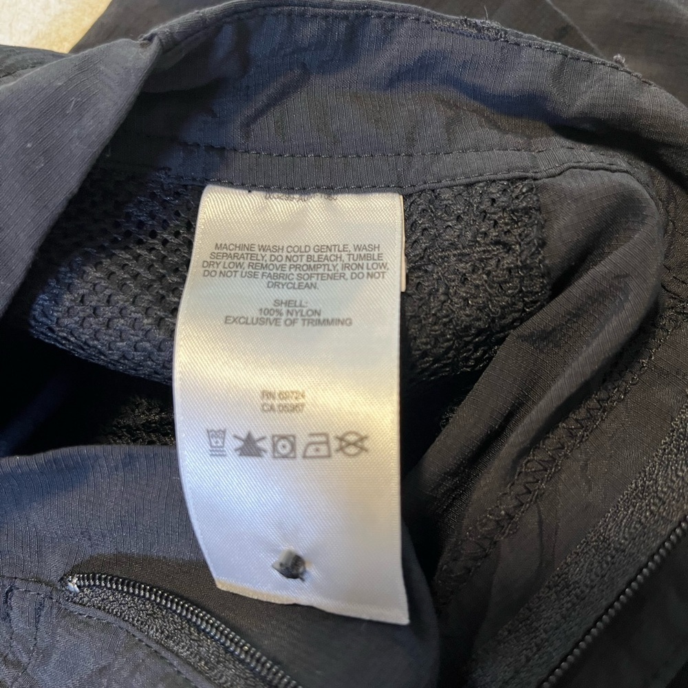 🏕️ Columbia PFG Omni-Shade Convertible Hiking Pants Women’s Size 4 Black Outdoor - Picture 4 of 6